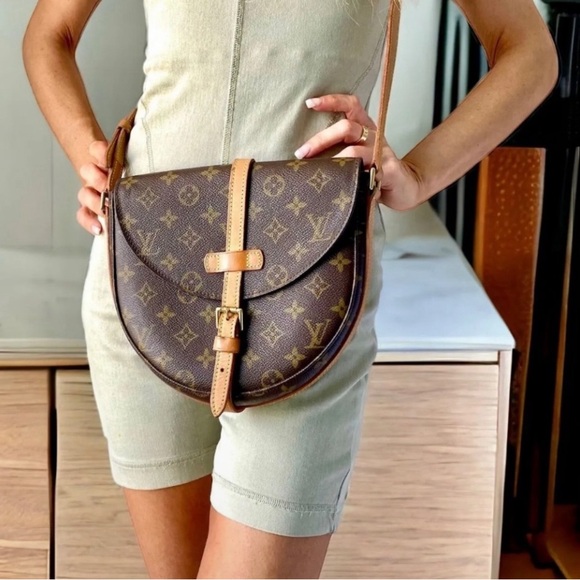 Louis Vuitton Chantilly MM Crossbody Bag Purse Messenger Monogram LV - Picture 5 of 16